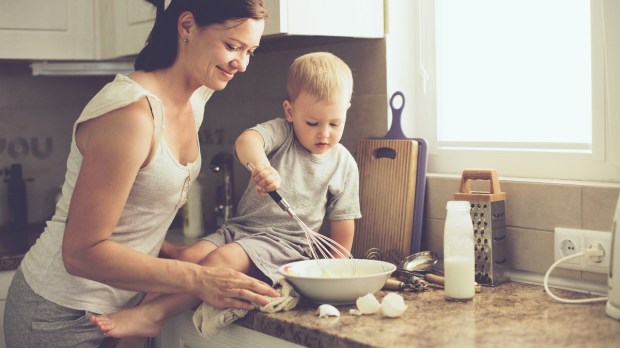 mom-child-toddler-baking-