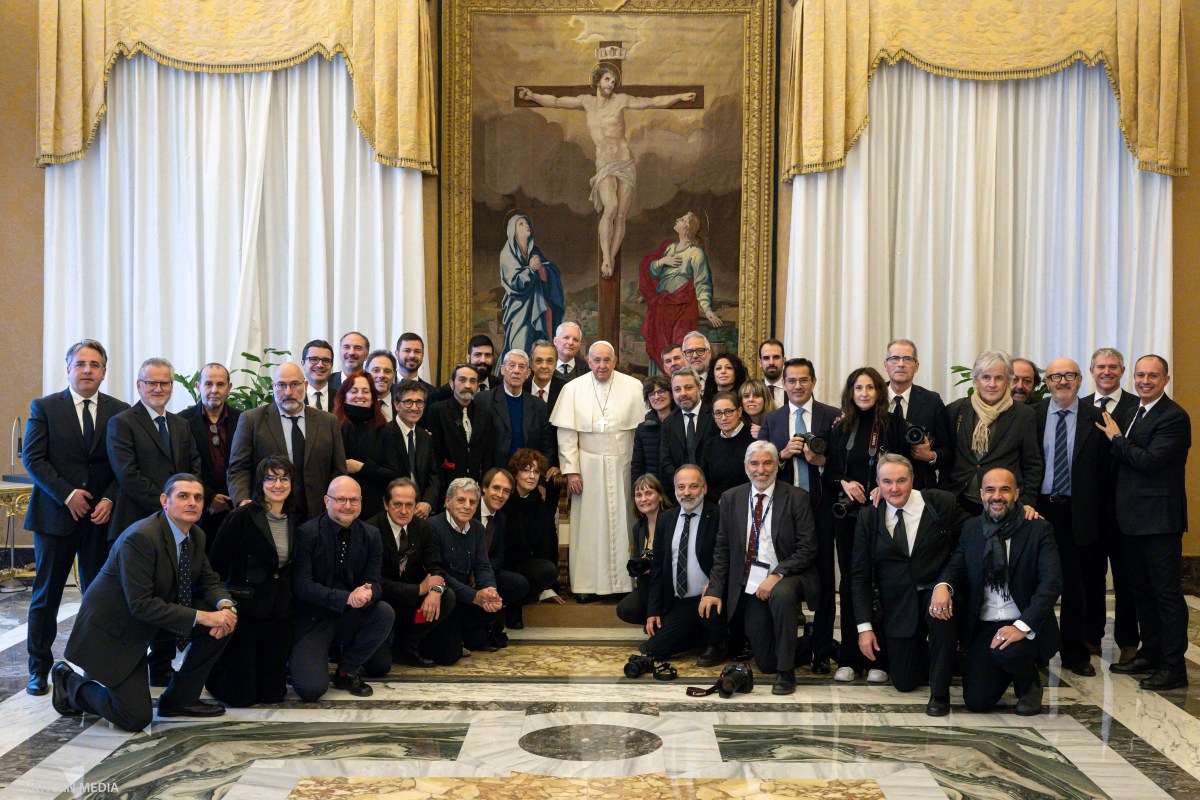 (Slideshow) Pope Meets Vatican Photographers 2023