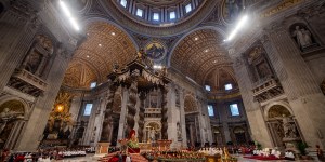 St. Peter’s altar has rite of reparation after desecration