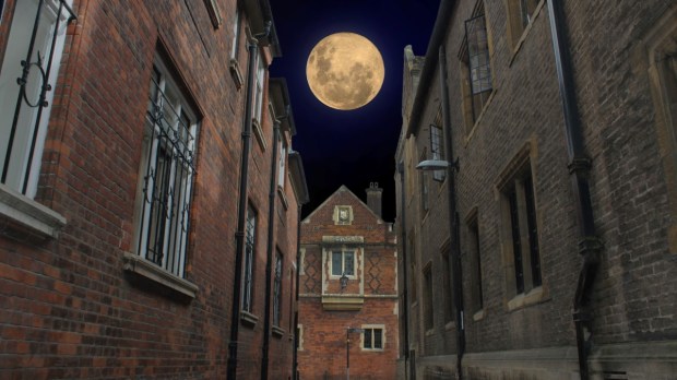 Full moon over Oxford alley