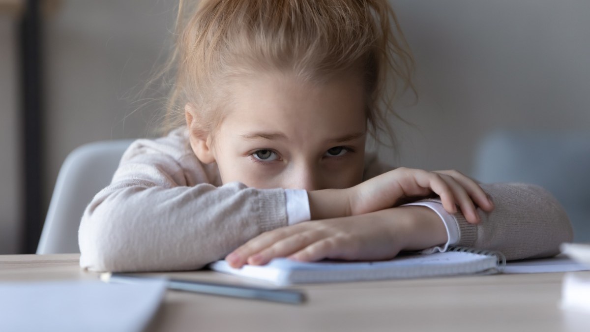 CHILD-SAD-SCHOOL