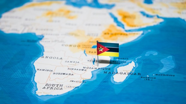 Mozambique on map with flag