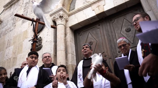 Christians of Jerusalem walk the Via Crucis for peace in Gaza