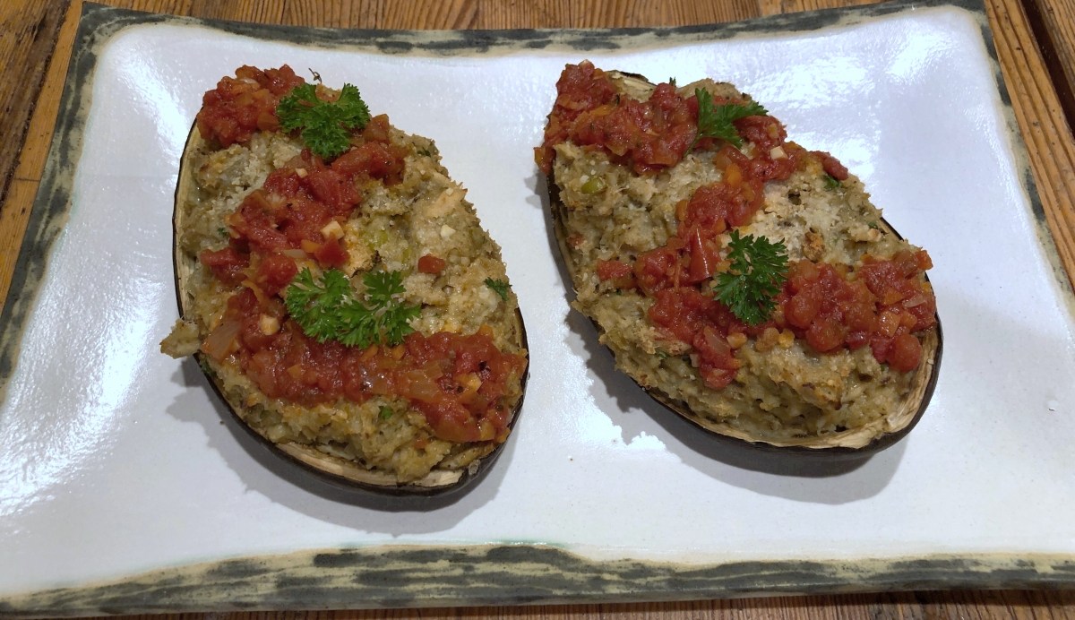 Eggplant stuffed with tuna