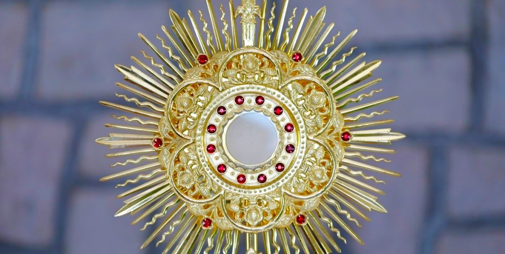 The Holy Eucharist in adoration