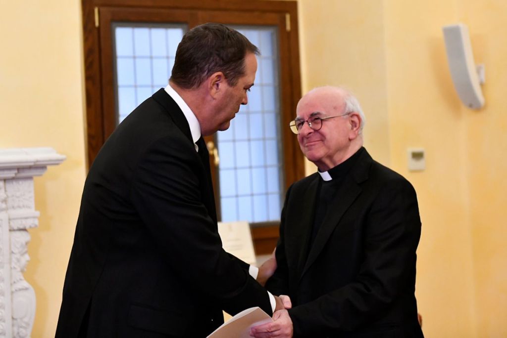 CISCO CEO Chuck Robbins meets with Archbishop Vincenzo Paglia in Rome on April 24, 2024