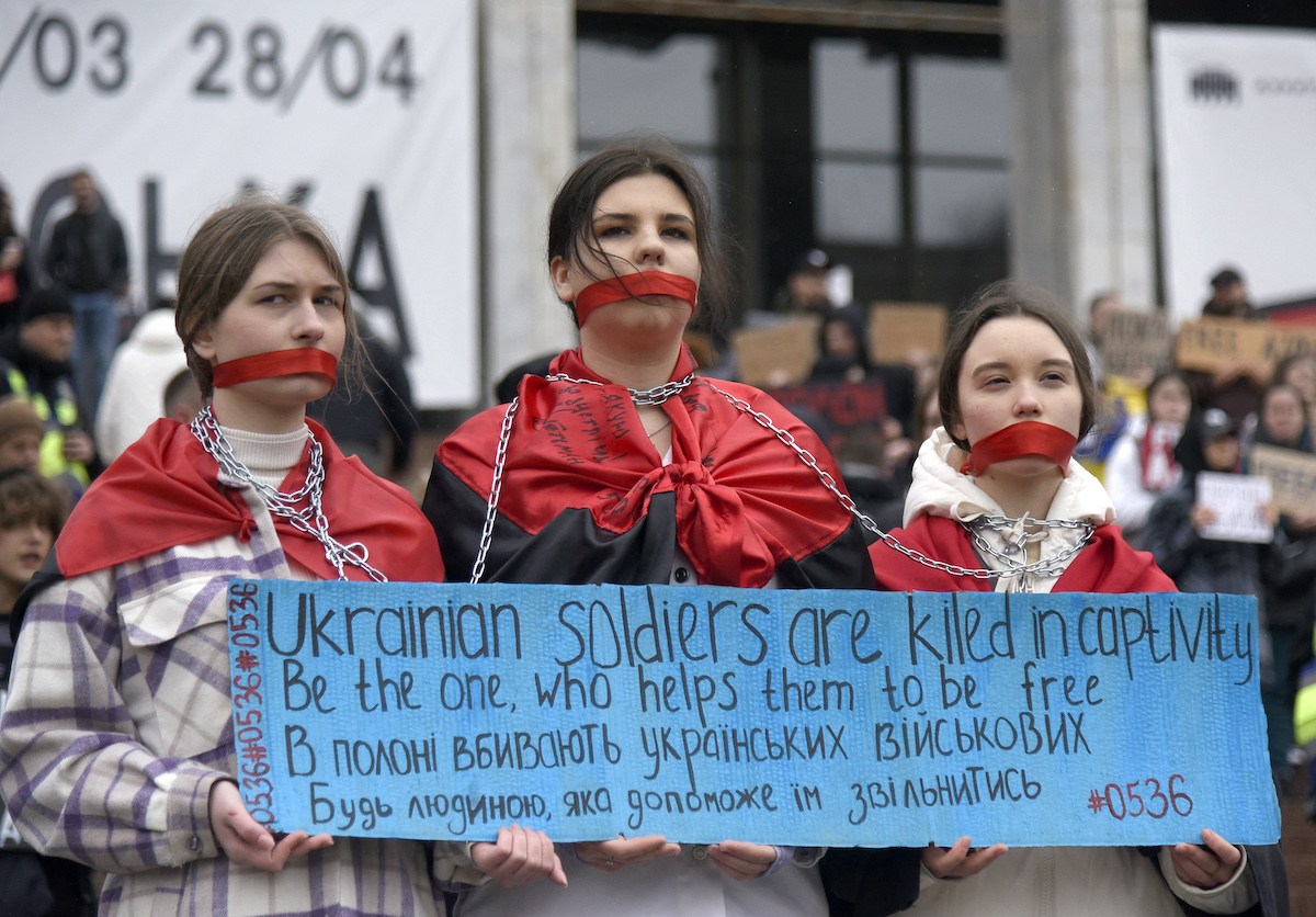 Ukrainian leader calls for Orthodox Easter prisoner exchange - Vimarsana News