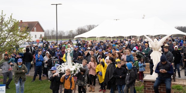 "Believe in miracles": Walk from St. Joseph to Our Lady this May - Vimarsana News