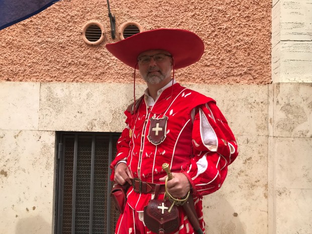 Stéphane Krebs, the commander of the Cent-Suisses