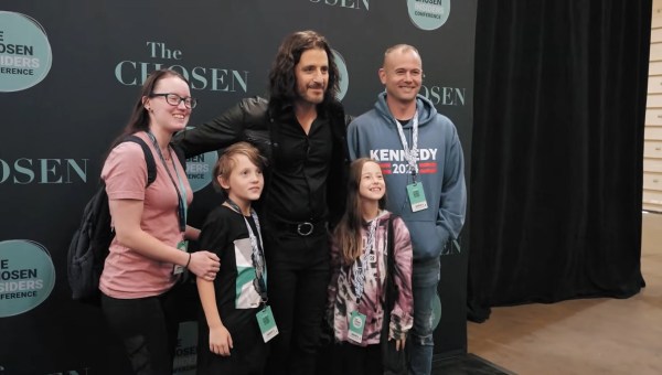 Jonathan Roumie at ChosenCon