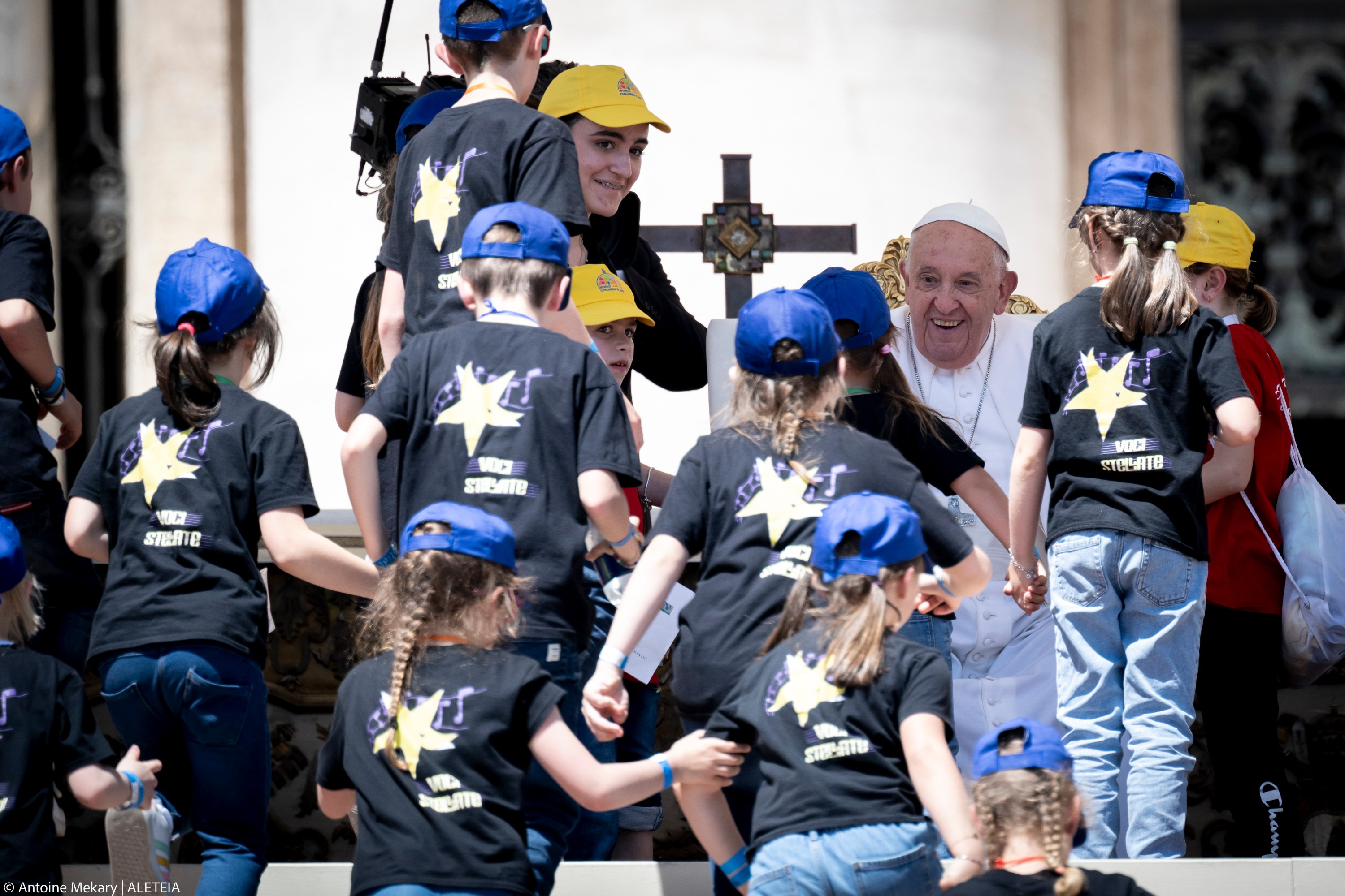 Photos: Pope teaches on Holy Spirit at World Children's Day - Vimarsana News