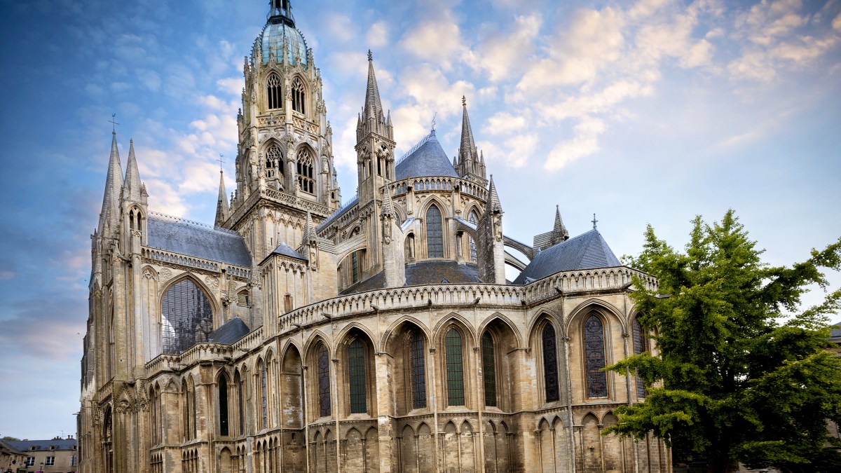 Cathedrale-de-Bayeux.jpg