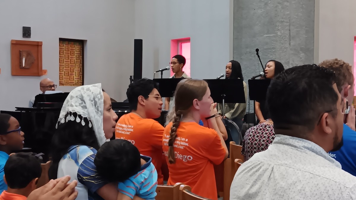 Eucharistic Pilgrims at Lyke House in Atlanta