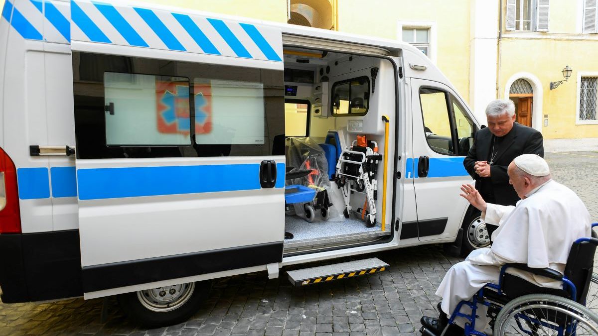 Pope Francis blessing an ambulance that Cardinal Krajewski will be bringing to Ukraine on June 24, 2024.