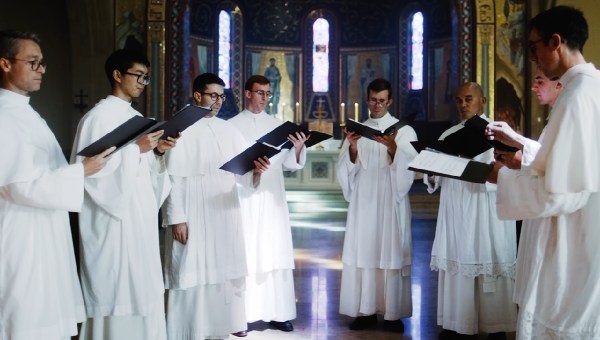 Norbertine community at St. Michael's Abbey sings "Hortus Conclusus Est"