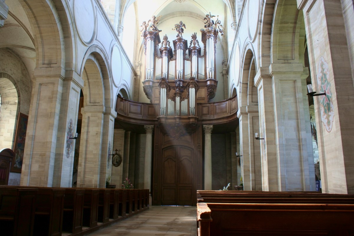 The organ of Mondaye Abbey