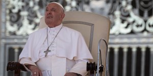Scripture has a &#8220;base note,&#8221; reflects Pope Francis