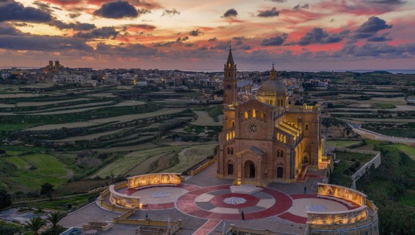 Corner Item Image - A pilgrimage of hope across the Maltese religious landscape
