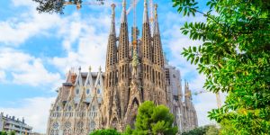 Biggest LEGO ever will be a Catholic church?