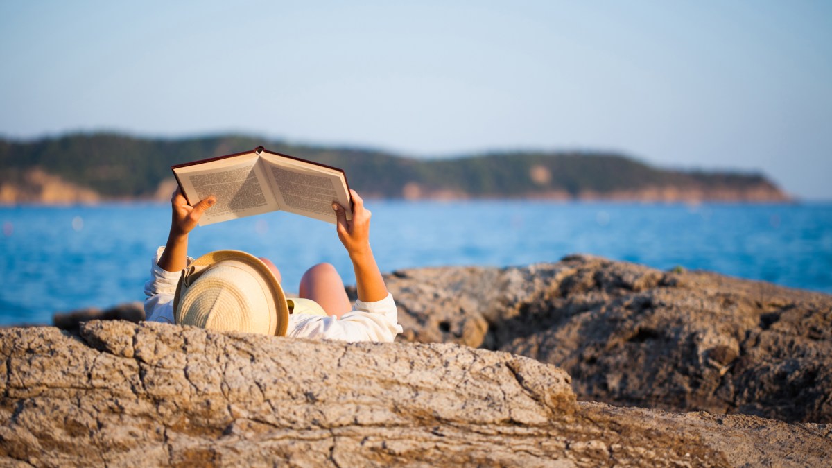 SUMMER-READ-BOOK