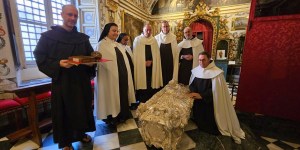 1st results from exams of Teresa of Avila&#8217;s relics