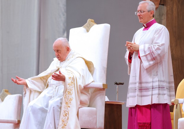 Pope-Francis-mass-National-Stadium-Singapore-MDDI