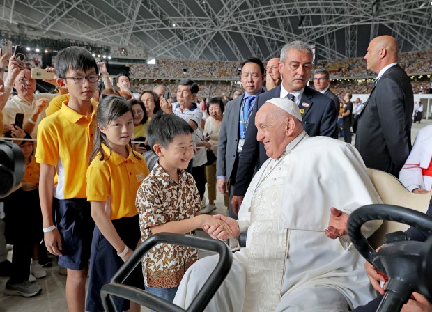 Pope-Francis-mass-National-Stadium-Singapore-MDDI