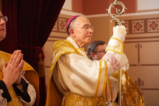 Jego Ekscelencja Bernard Tissier de Mallerais, biskup pomocniczy FSSPX