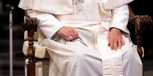 Pope: Pray Rosary every day for those suffering &#8220;madness of war&#8221;