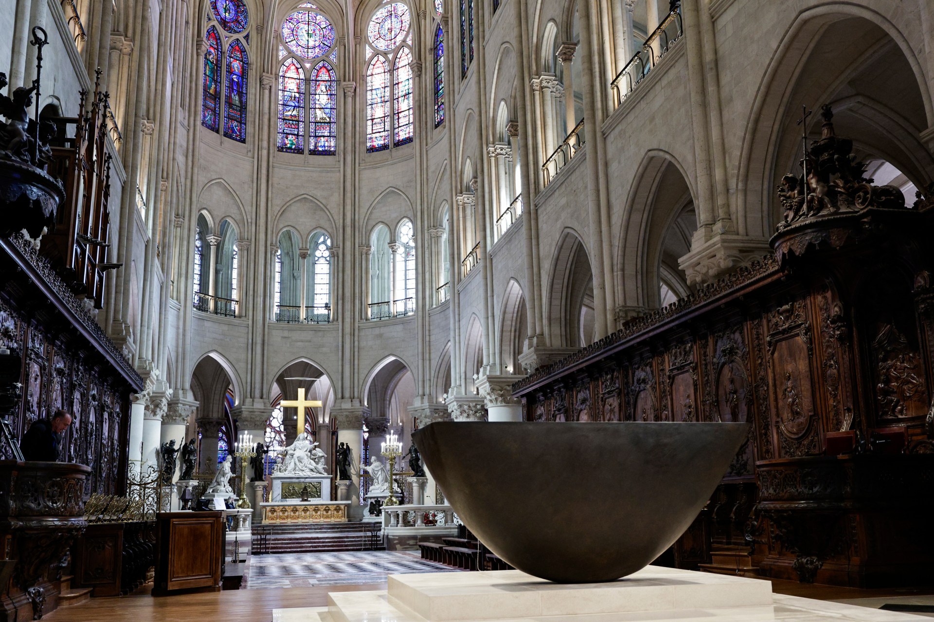 Interieur-Notre-Dame-de-Paris-10.jpg
