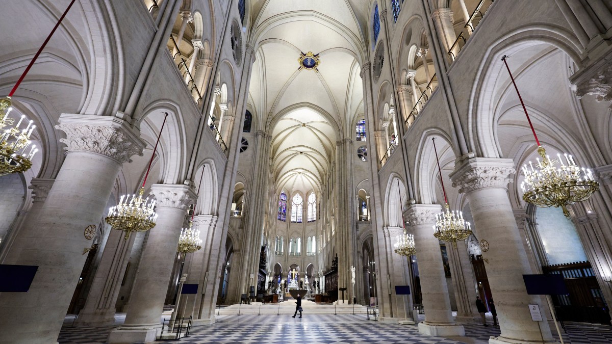 Interieur-Notre-Dame-de-Paris-4.jpg