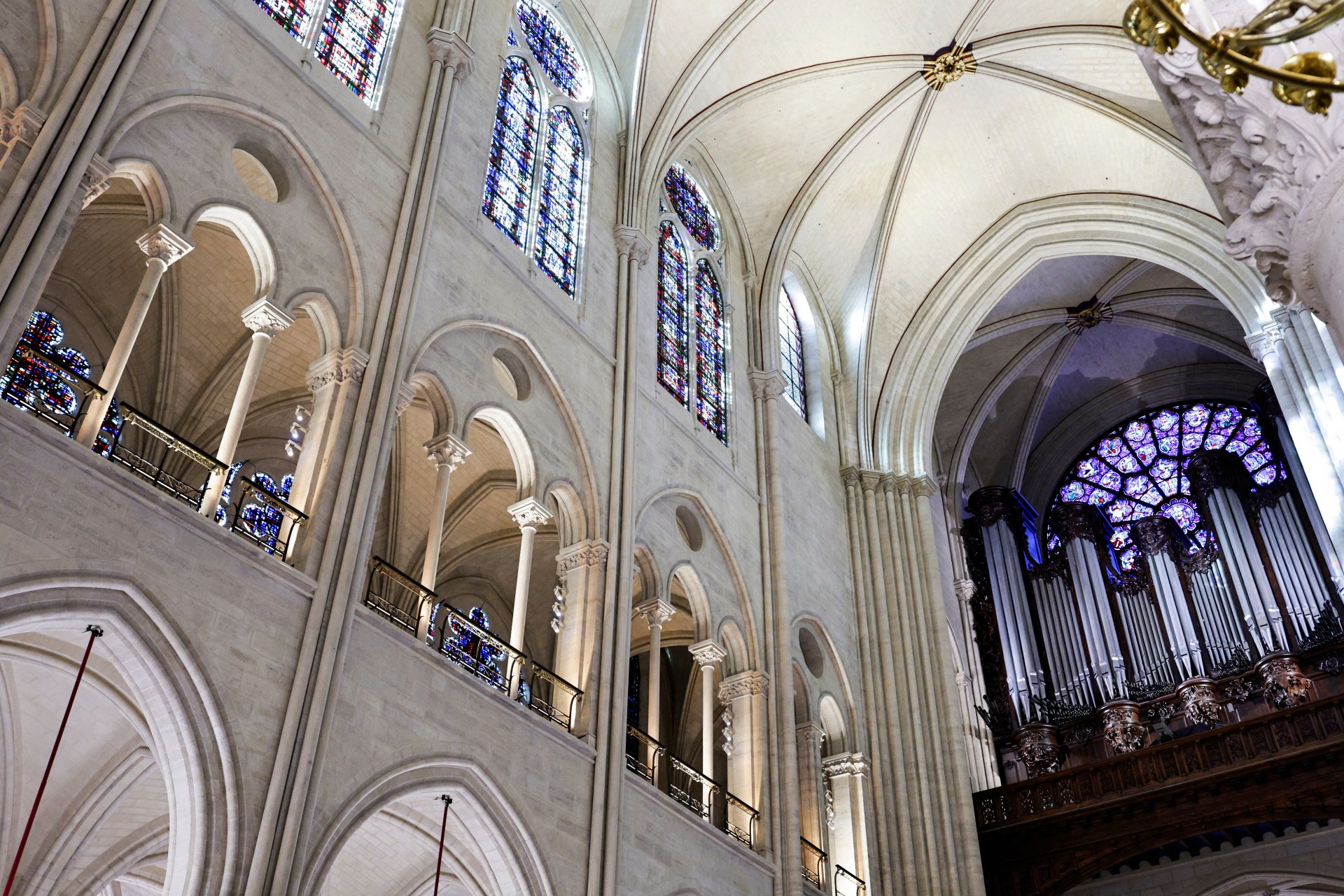 Interieur-Notre-Dame-de-Paris-5.jpg