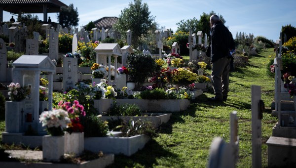 Corner Item Image - 5 Important things to know about All Souls Day