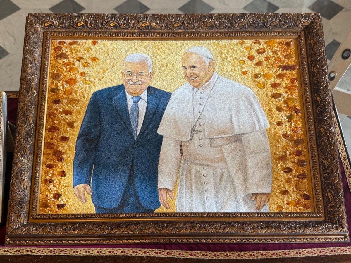 A-painting-depicting-Pope-Francis-with-President-Mahmoud-Abbas