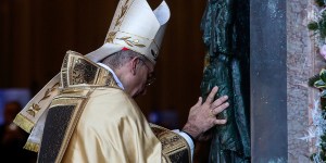 Holy Door opened at pope’s cathedral, St. John Lateran