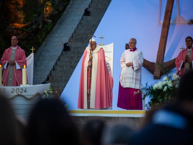 Pope Corsica Mass