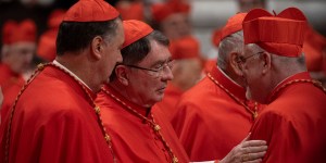 Cardinals feeling time pressure, want more prayer and discussion