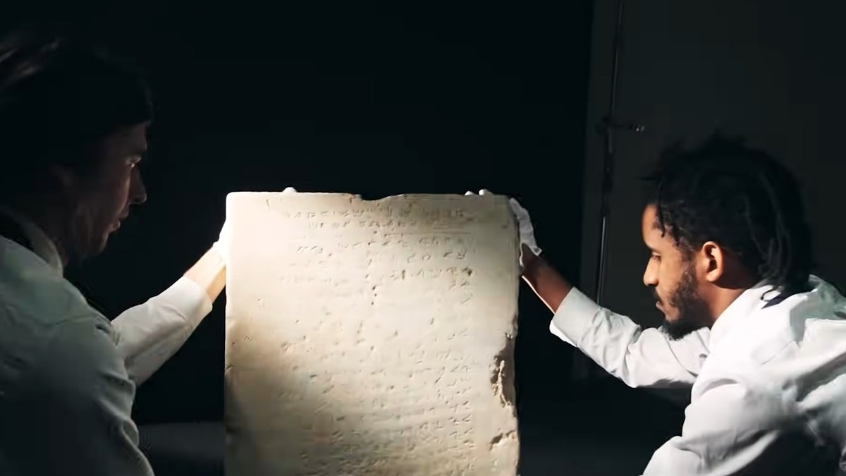 Oldest tablet with 10 commandments