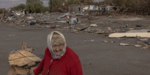 Pope Francis begs us to pray for peace