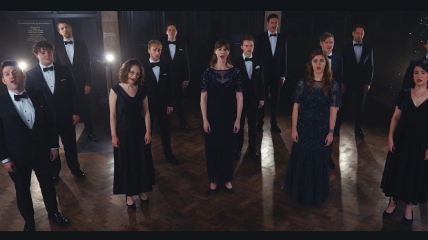 VOCES8 and Ringmasters sing "Ave Maria" by Biebl
