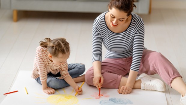 Mother and daughter coloring