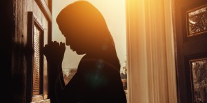 What does the Catechism say about the virtue of hope?