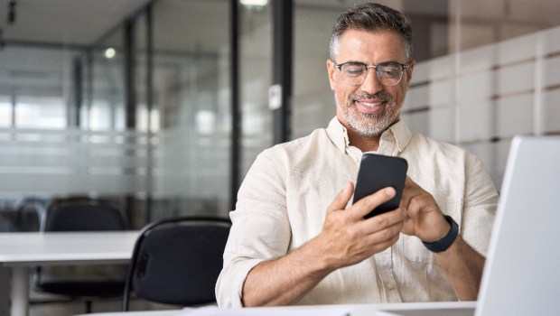 man-phone-business-
