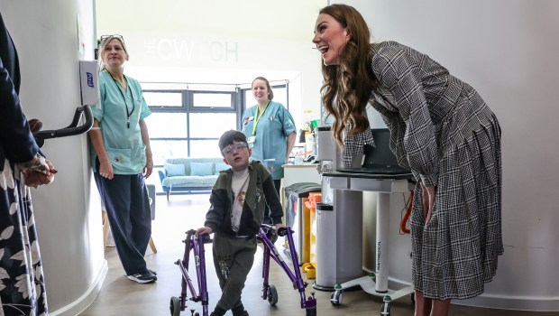 Britains-Catherine-Princess-of-Wales-at-childrenis-hospice