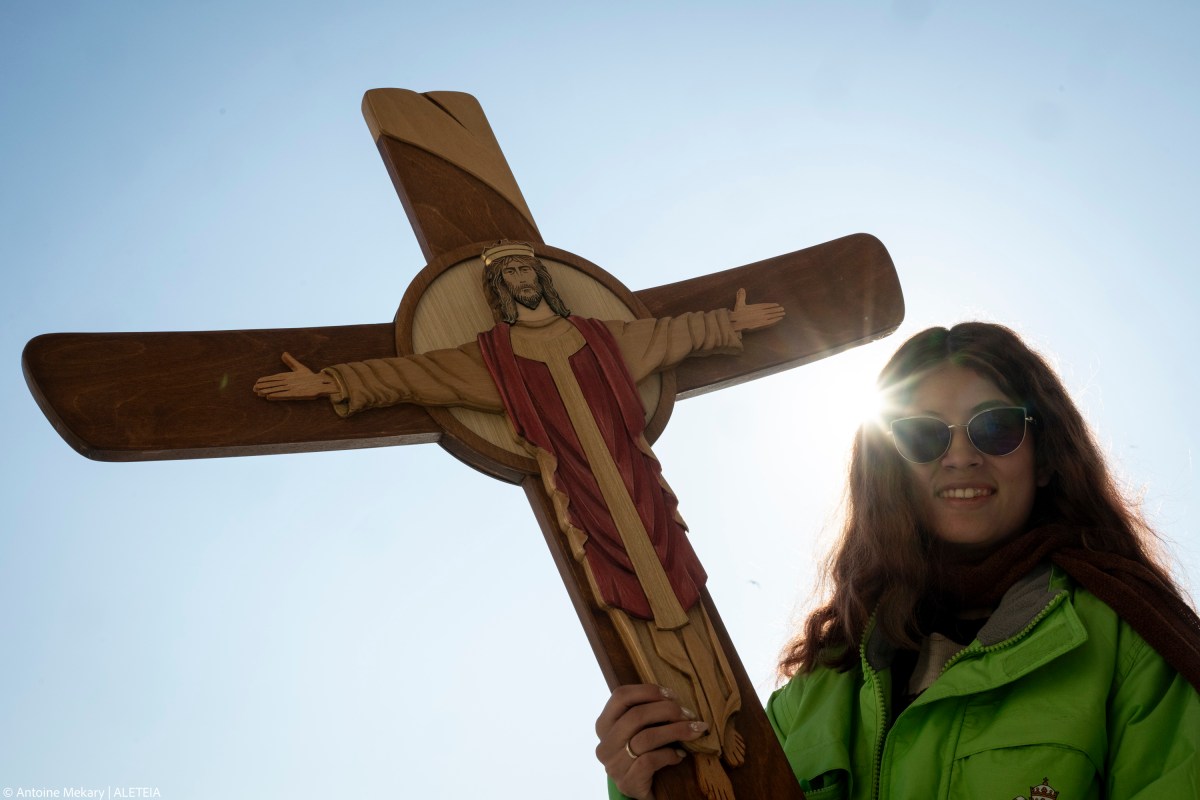 {"rendered":"(Slideshow) Deacons at Holy Door"}