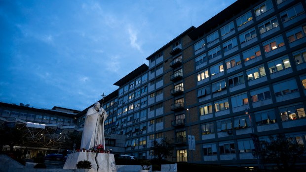 ITALY-VATICAN-POPE-HEALTH-GEMELLI-HOSPITAL