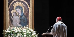 Church entrusts Pope Francis to Mary&#8217;s powerful prayer (Photos)