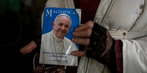 Pope convenes consistory; Tagle to lead tonight&#8217;s Rosary