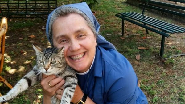 Corner Item Image - Sister Tosca Ferrante: from the police force to the convent