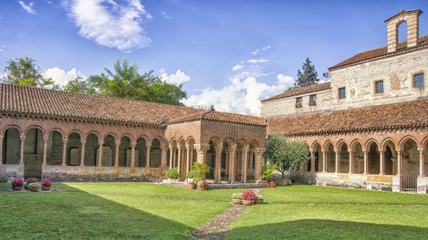 San Zeno Basilica yard